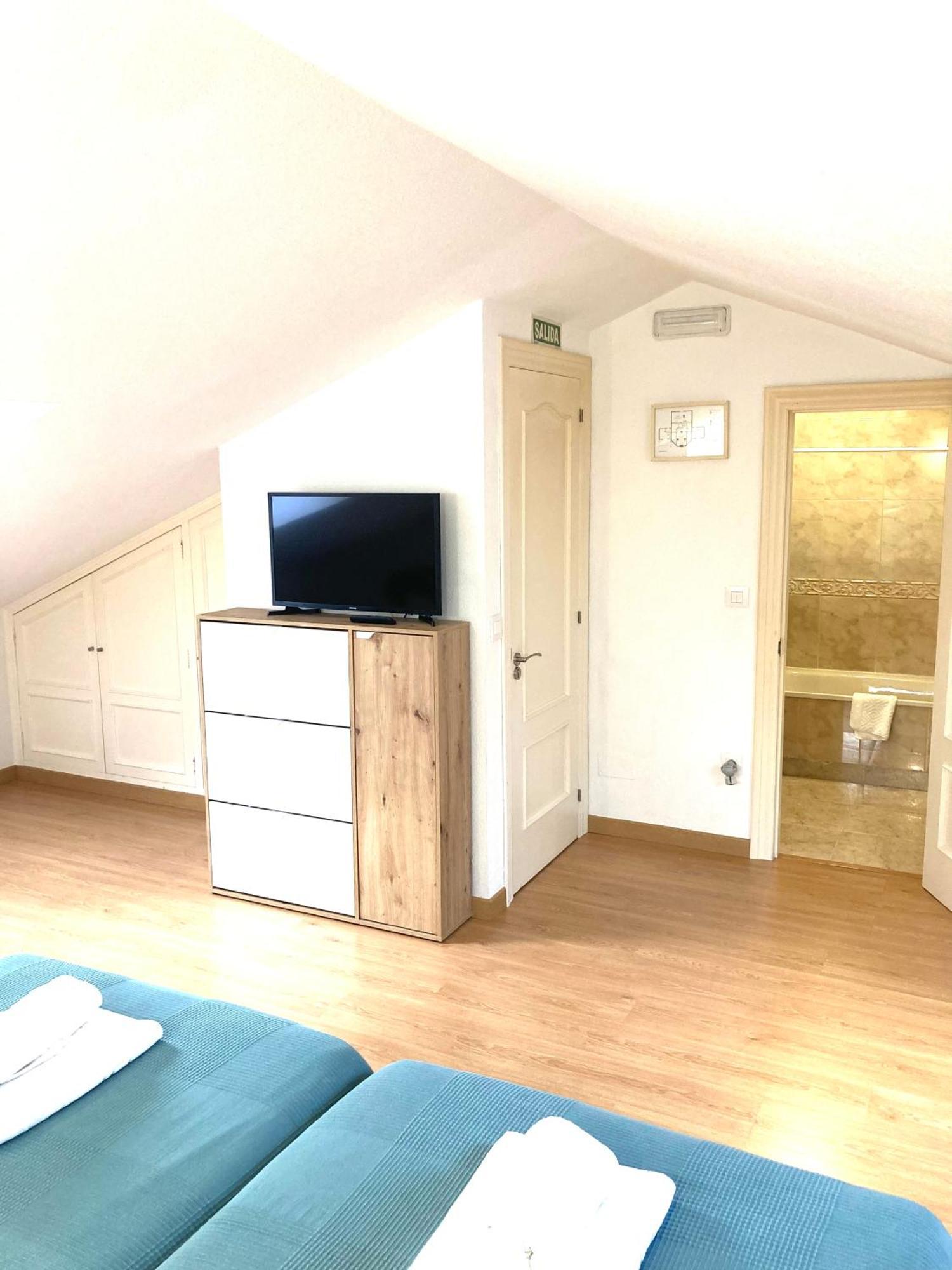 Somo Surfskate Hostel Castañedo 외부 사진