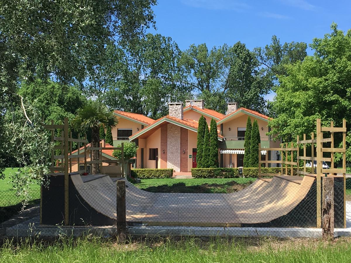 Somo Surfskate Hostel Castañedo 외부 사진