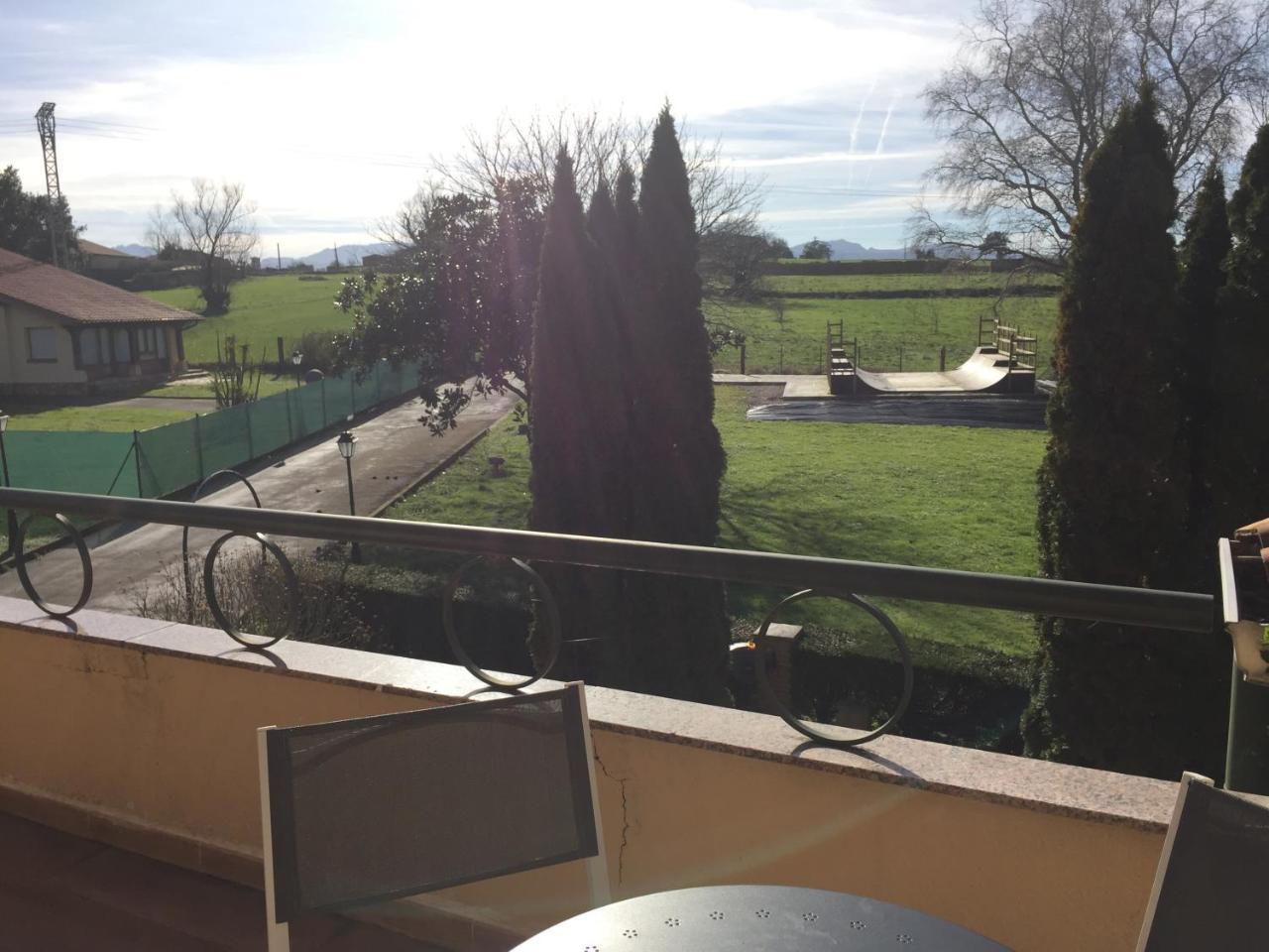 Somo Surfskate Hostel Castañedo 외부 사진